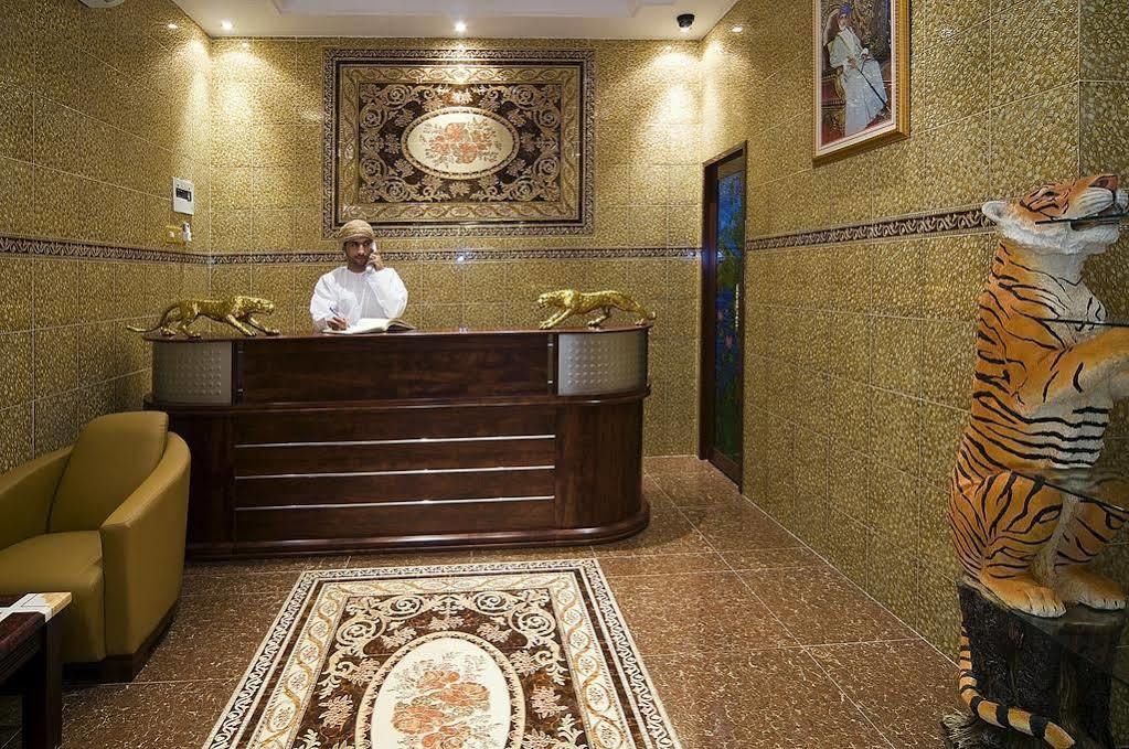Tiger Home Hotel Apartments Muskat Eksteriør bilde