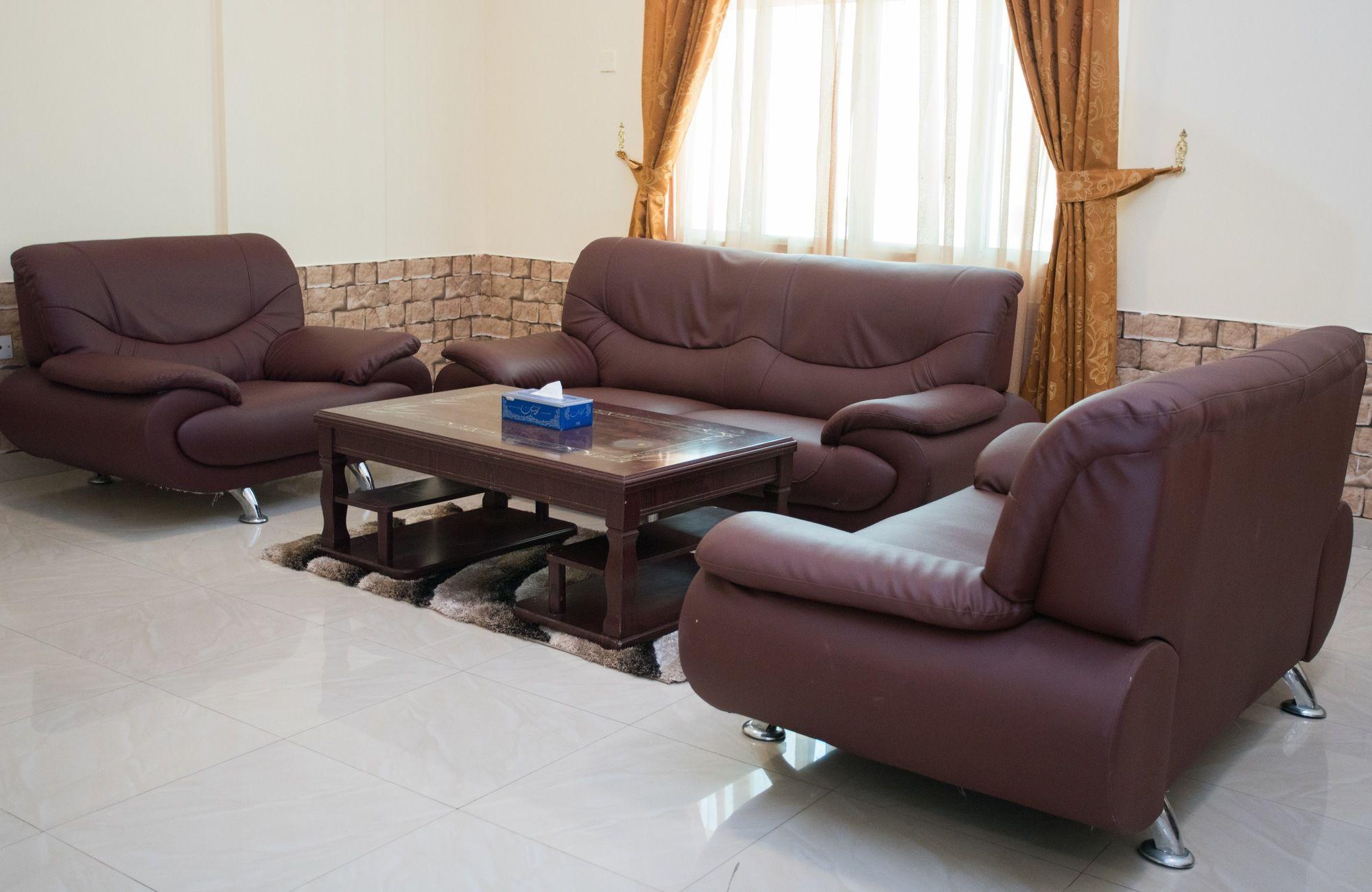 Tiger Home Hotel Apartments Muskat Eksteriør bilde